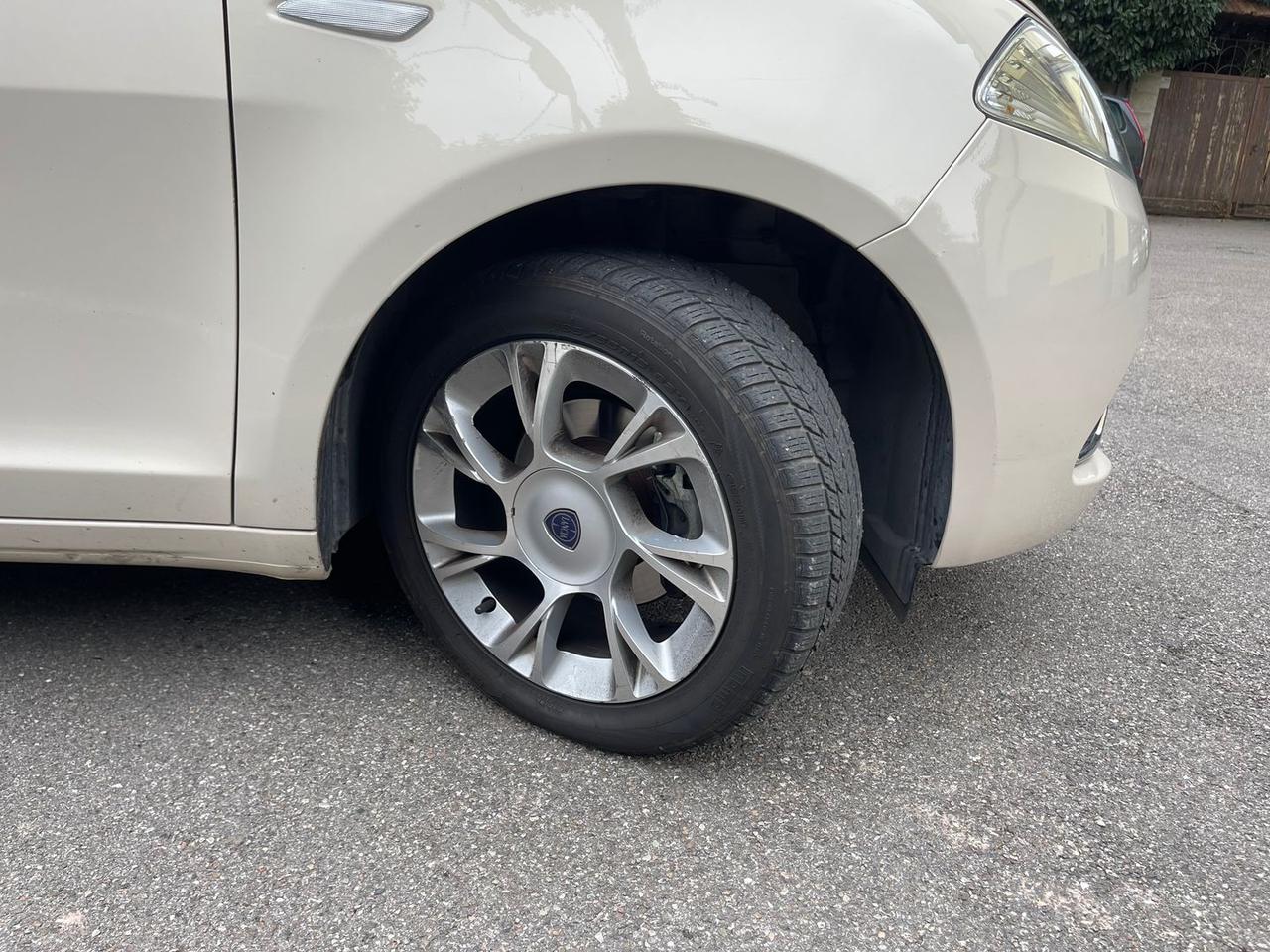 Lancia Ypsilon Opening Edition 1.2 #7630