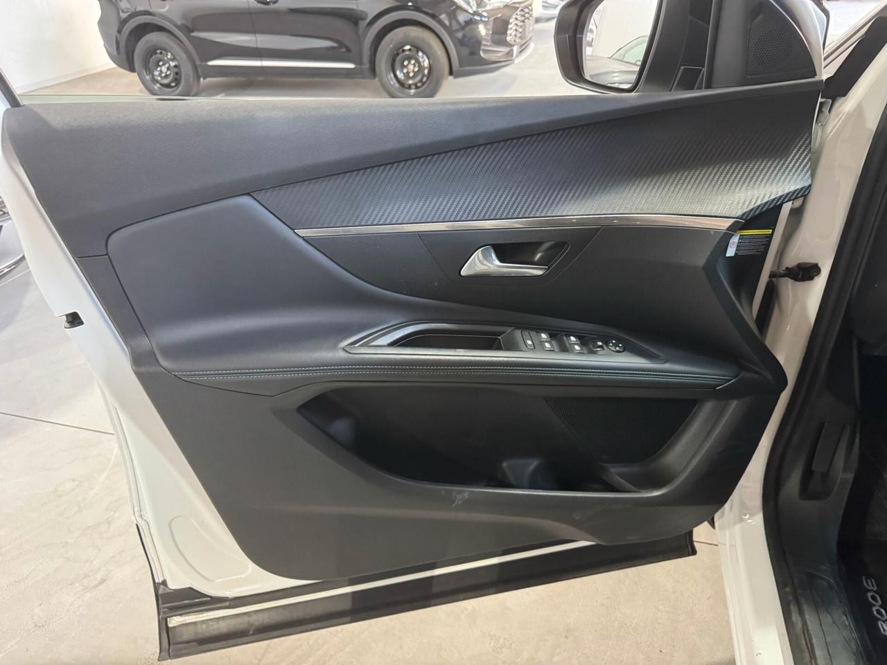 Peugeot 3008 BlueHDi 130 S&S Active Pack 2022 - PARI AL NUOVO