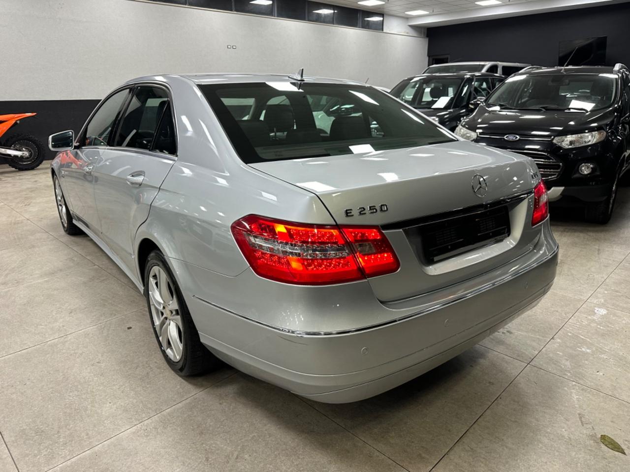 Mercedes-benz E 250 CDI Avantgarde AUTOM 2009