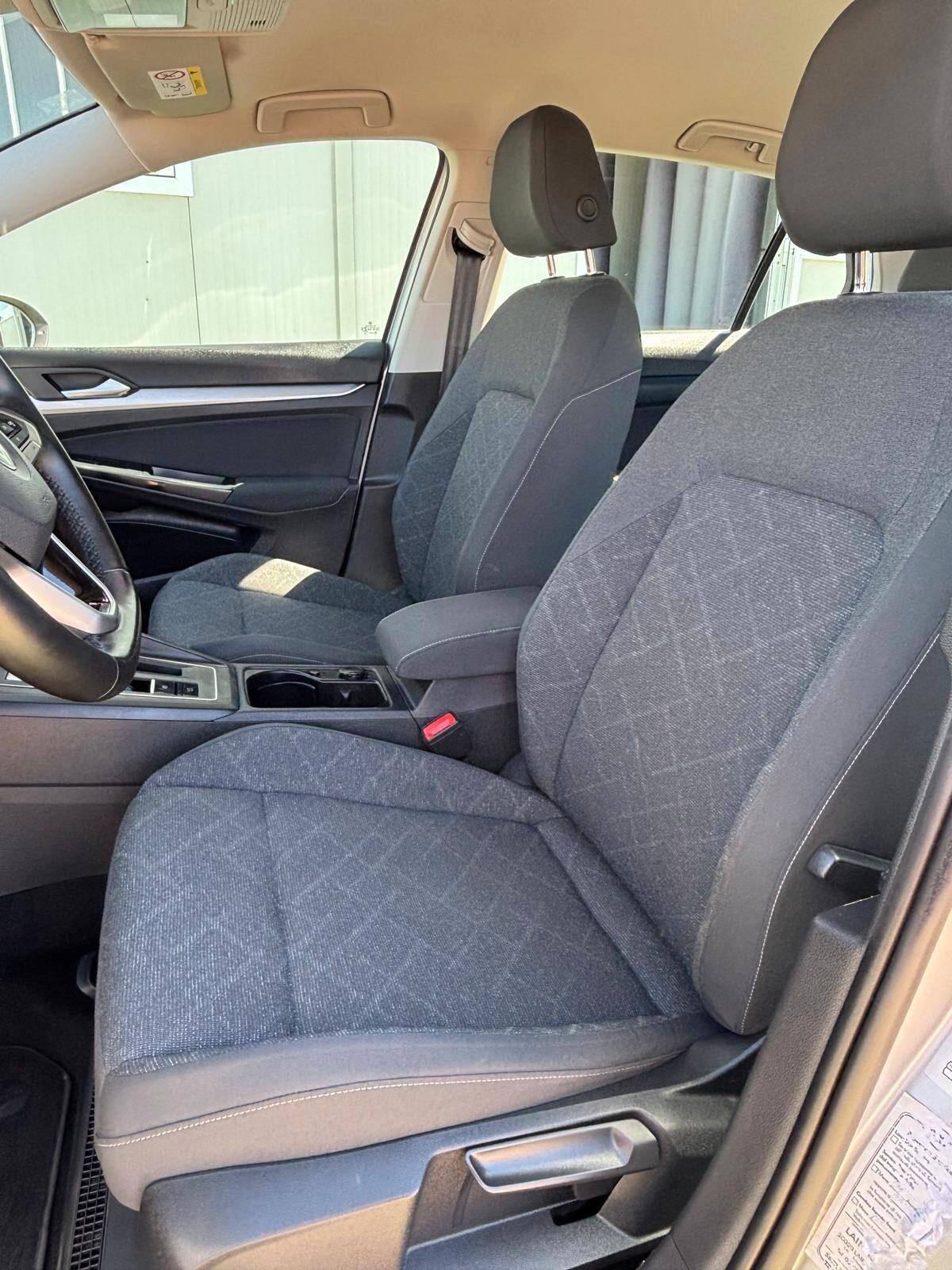 Volkswagen Golf 8 A SERIE 1.5 eTSI 150 CV CAMBIO AUTOMATICO