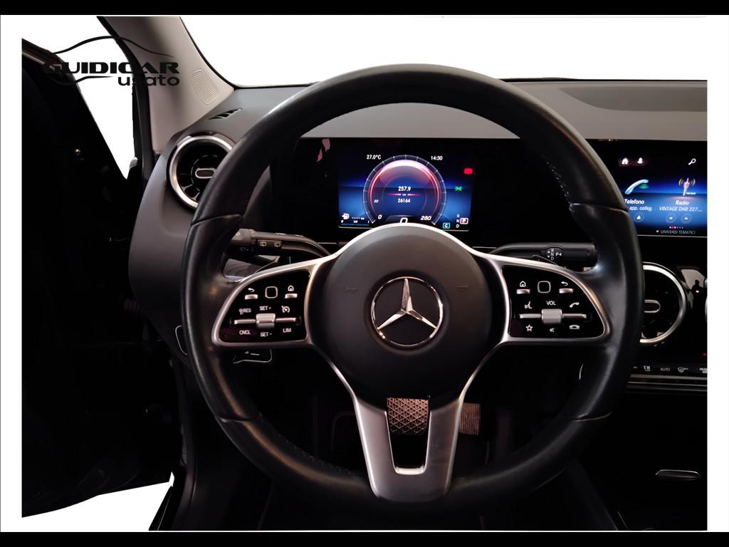 Mercedes-Benz Classe B - W247 2018 - B 180 d Sport auto