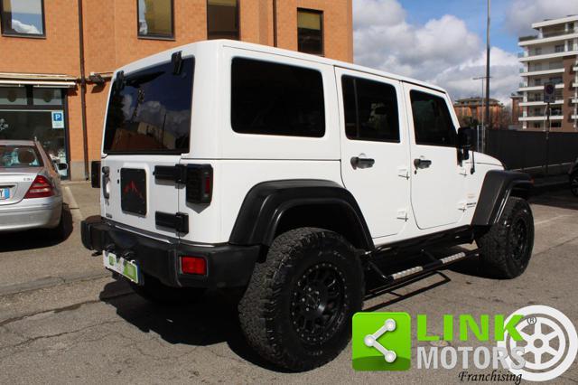 JEEP Wrangler Unlimited 2.8 CRD DPF Sahara Auto