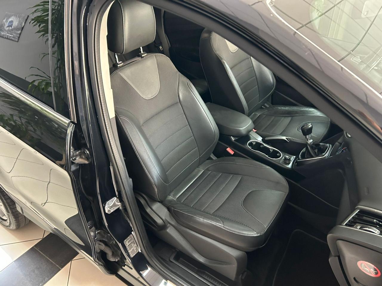 Ford Kuga 2.0 TDCI 140 CV 4WD Titanium