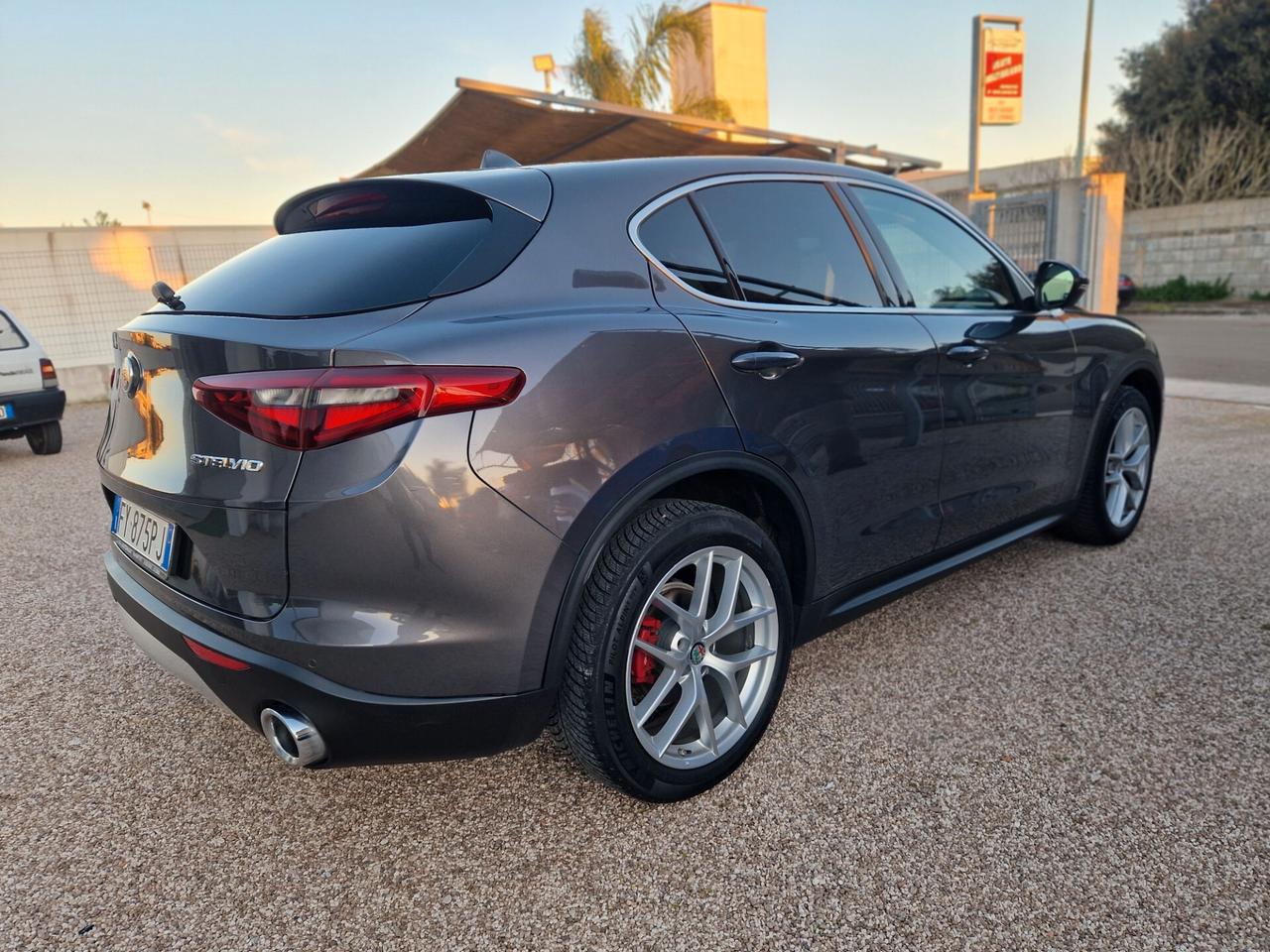 Alfa Romeo Stelvio 2.2 Turbodiesel 210 CV AT8 Q4 Veloce