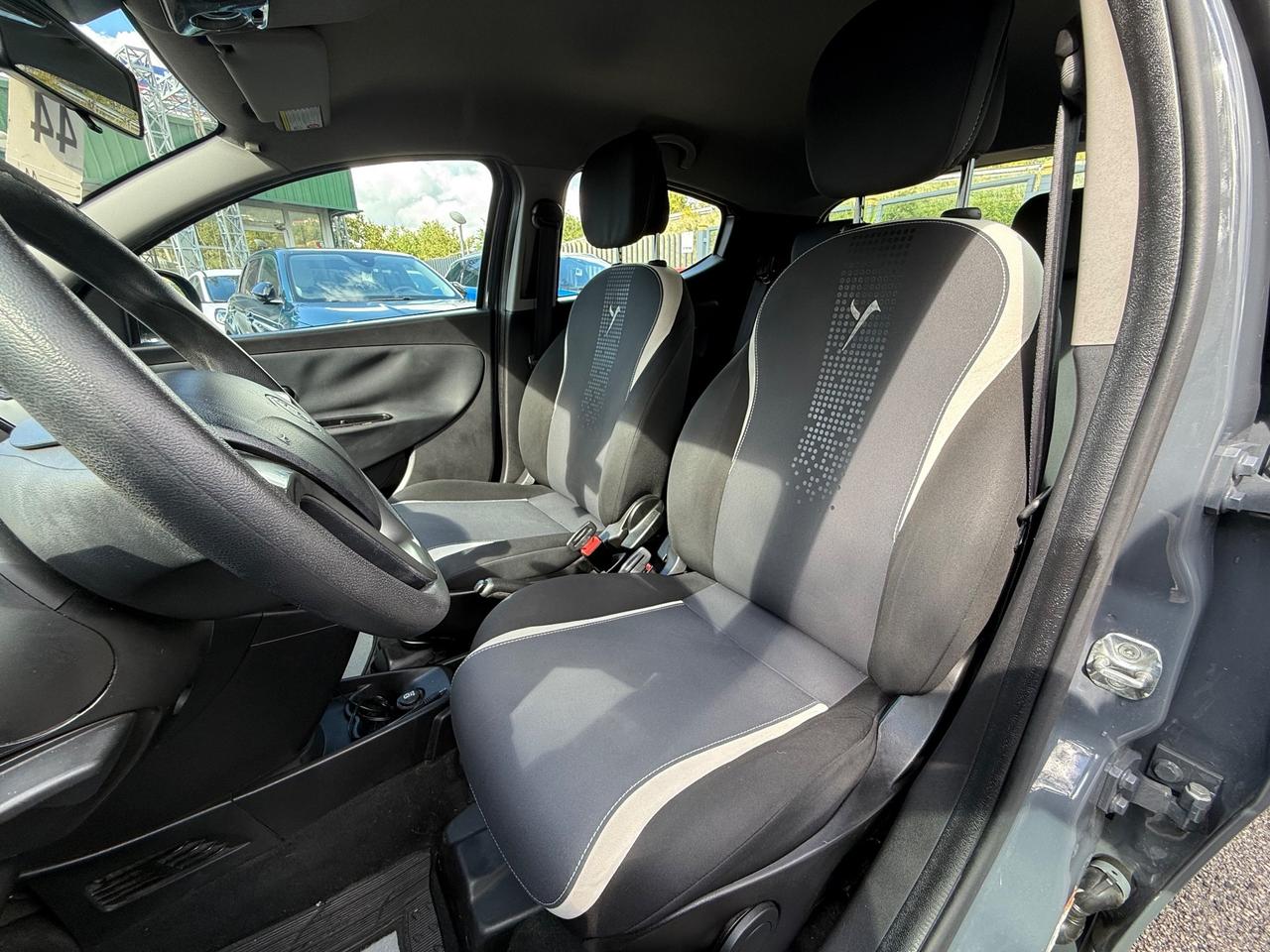 Lancia Ypsilon 0.9 Twinair 85 CV Metano Ecochic Elefantino