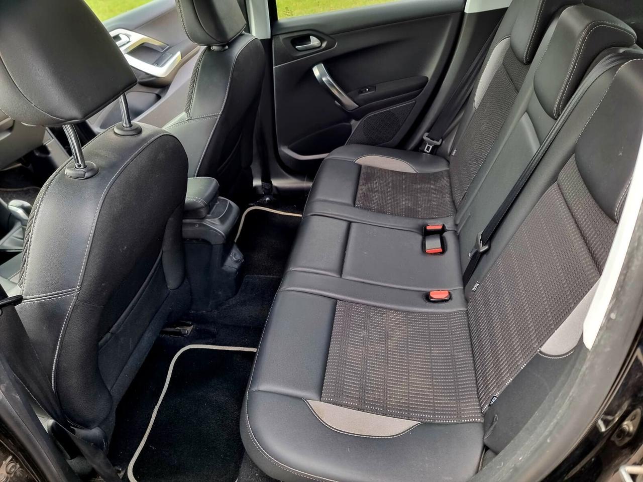 Peugeot 2008 PureTech 82 Active