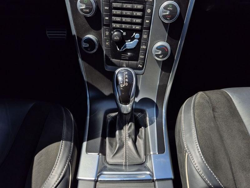 Volvo XC60 2.0 d4 R-design (r-design momentum) 190cv geartronic