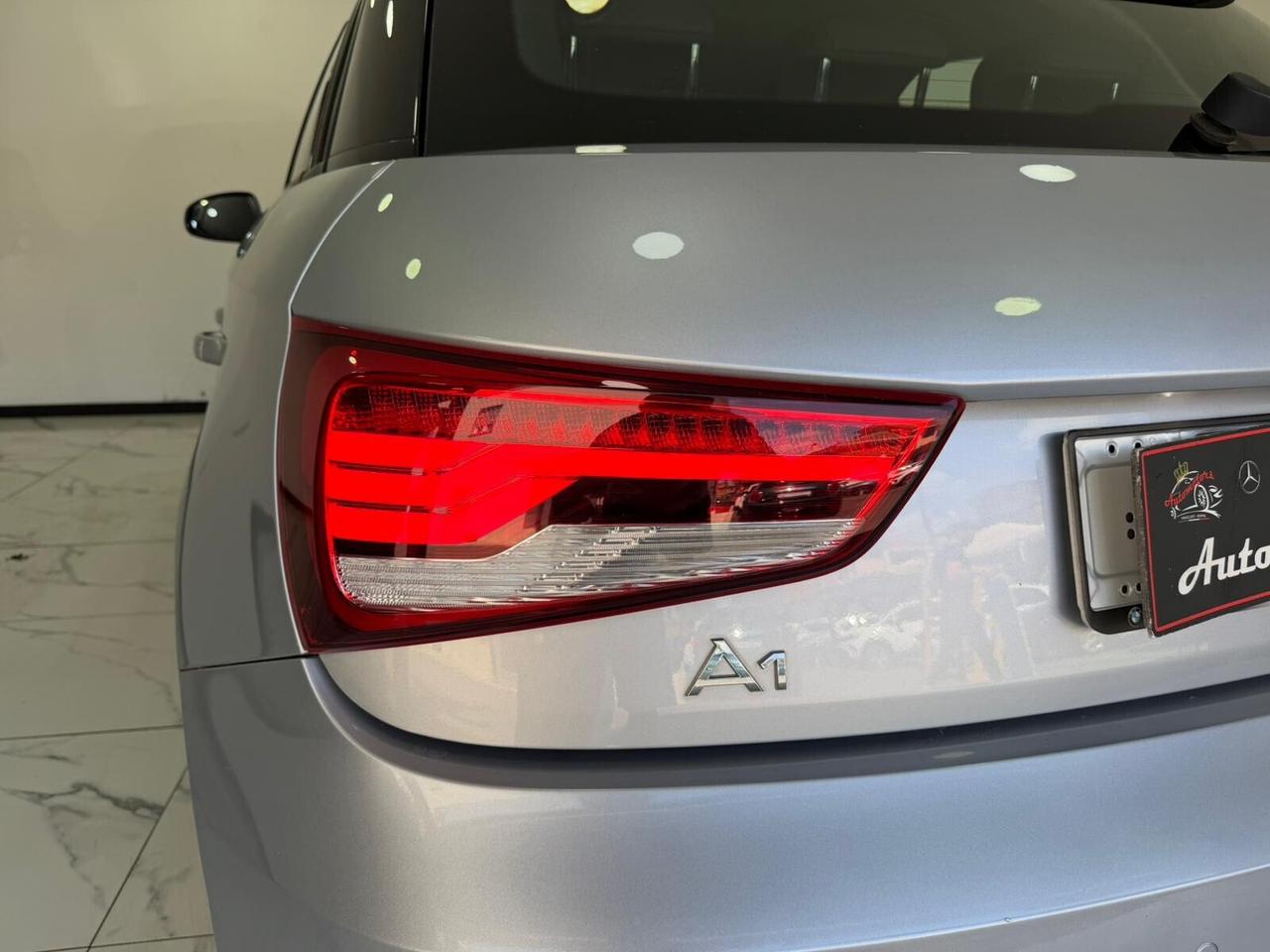 Audi A1 SPB 1.6 TDI 90 CV-S TRONI-S LINE-GARANTITA-2017