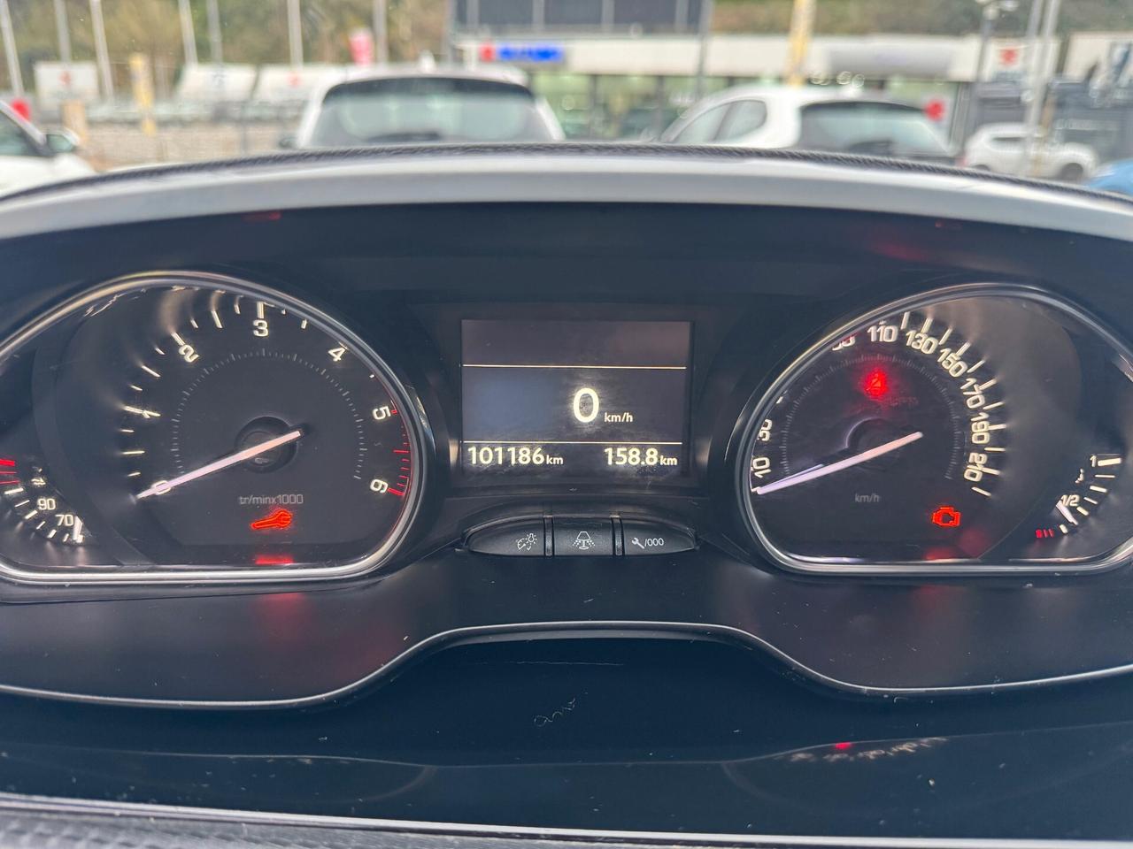 Peugeot 2008 1.5cc BlueHDi 102cv Allure Pack