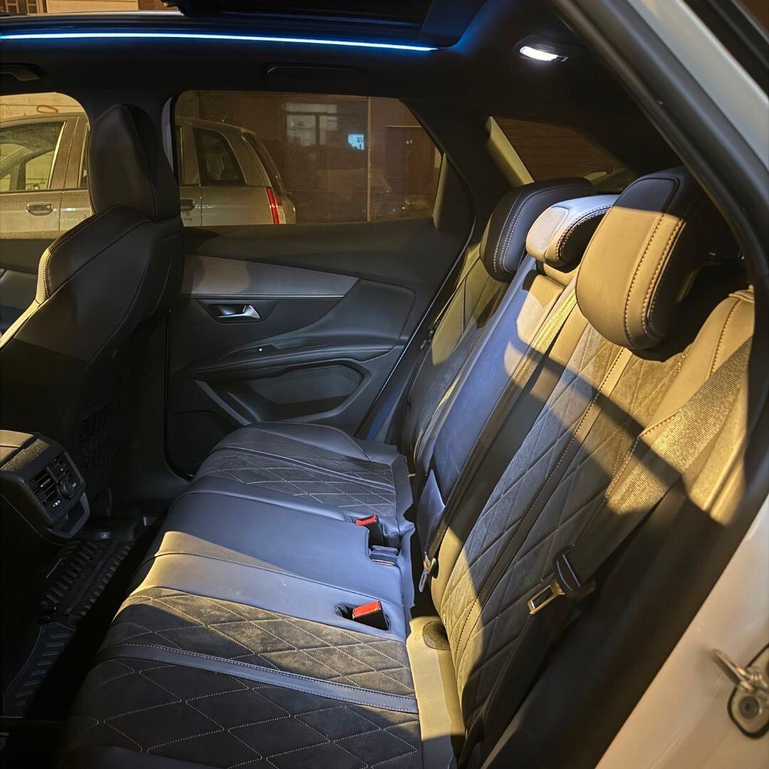 Peugeot 3008 GT **FULL OPTIONAL**