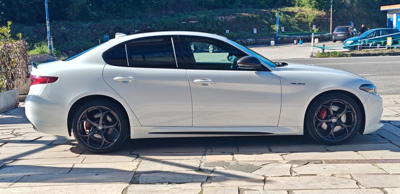 ALFA ROMEO GIULIA 2.2 210 CV AT8 Q4 VELOCE TI