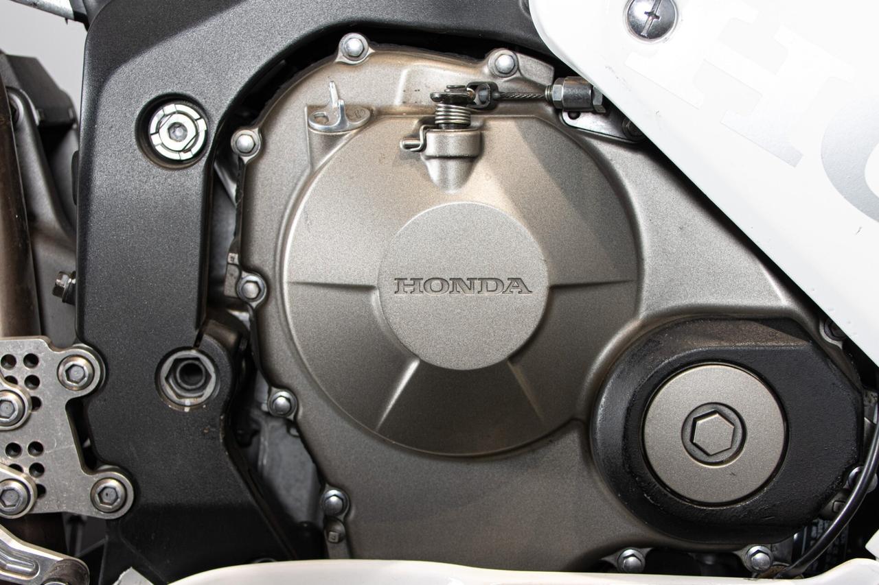 2004 HONDA CBR 600 RR RDS01559