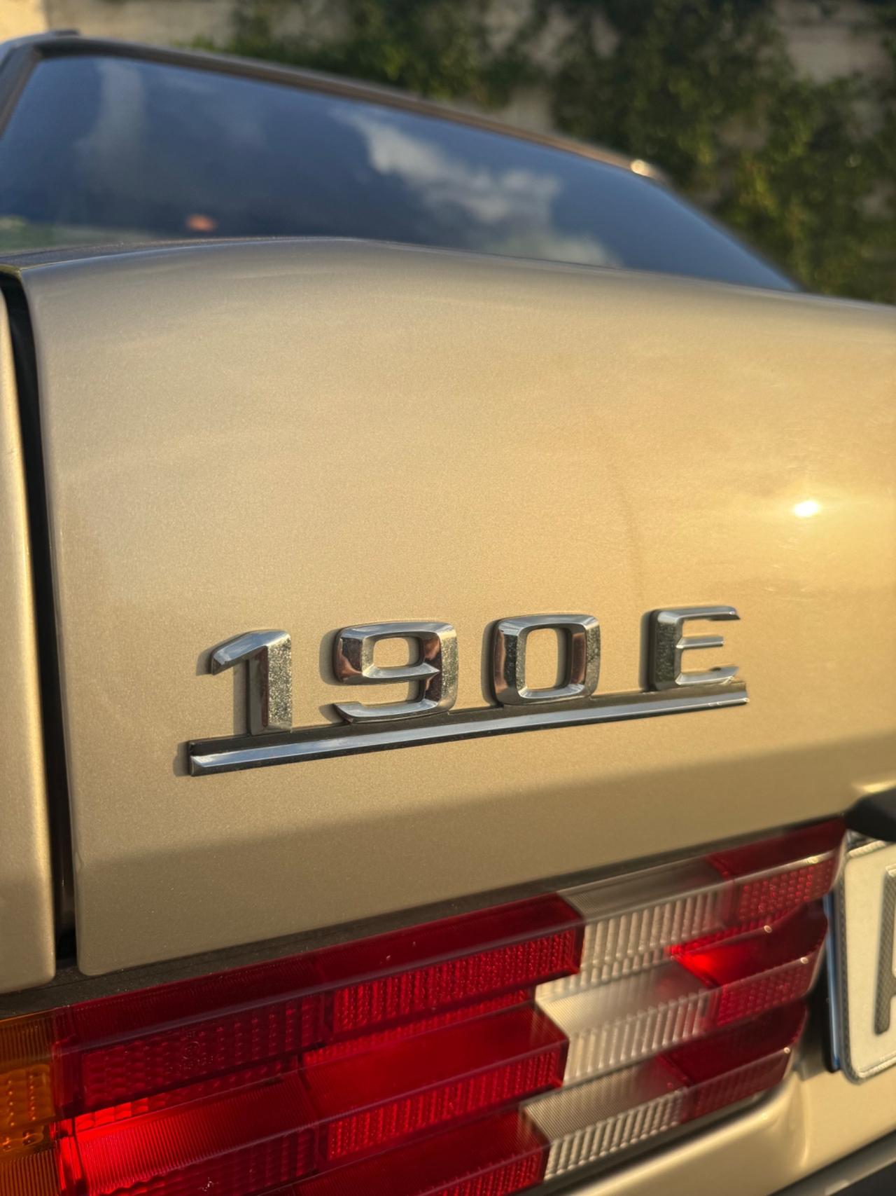 Mercedes-benz 190 2.0 E