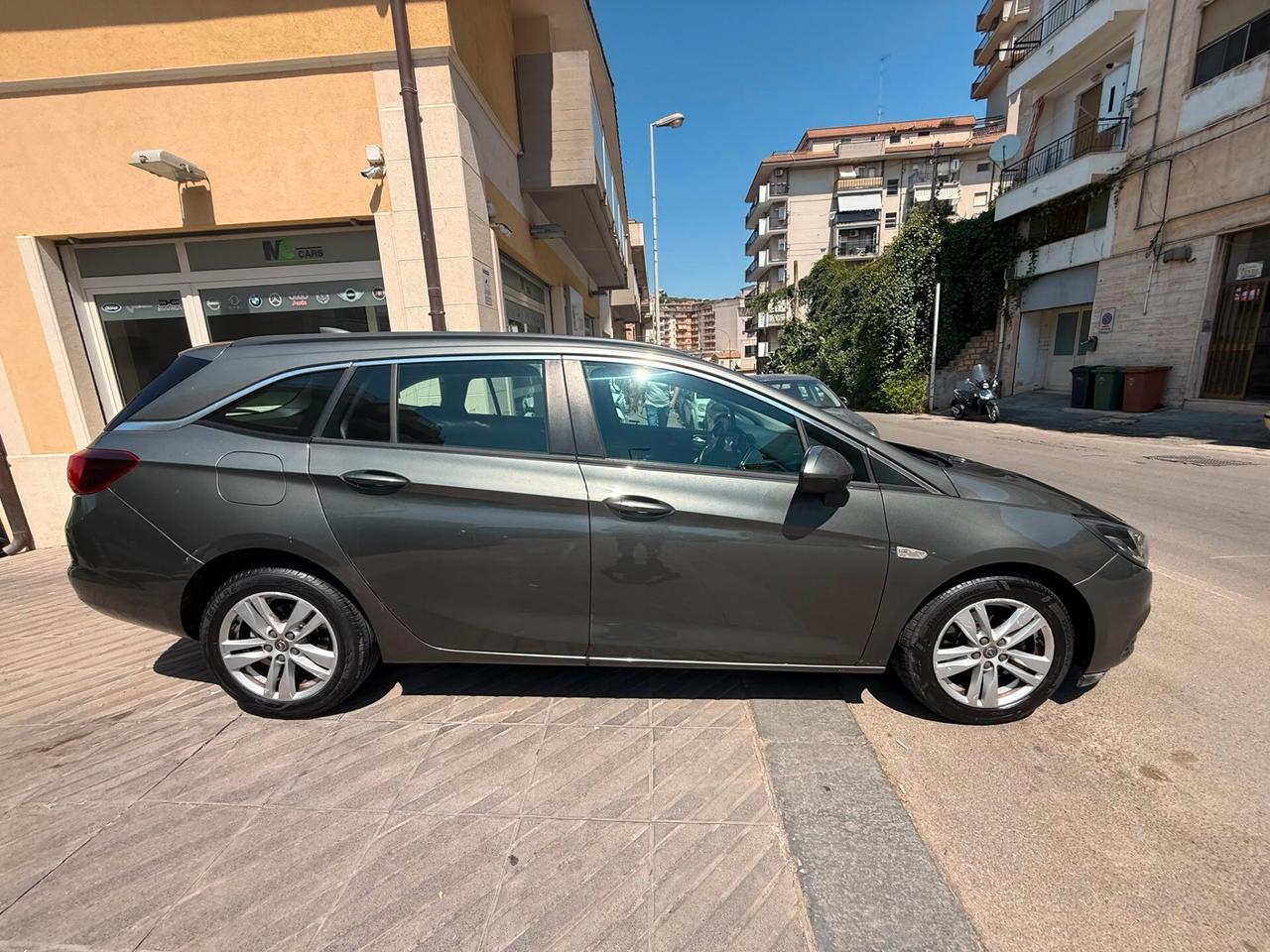 Opel Astra 1.6 CDTi 110CV Start&Stop 5 porte Innovation