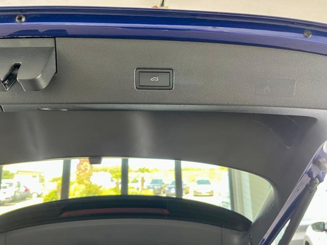 VOLKSWAGEN T-Roc R-Line 2.0 TDI SCR 150 CV DSG