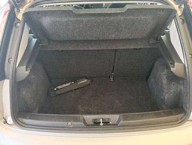 Fiat Punto Punto III 2012 5p 1.2 Lounge E6