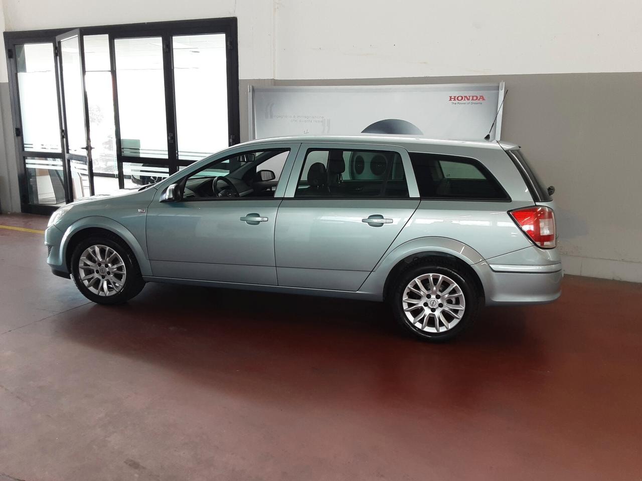 Opel Astra 1.4 16V Twinport Station Wagon Enjoy