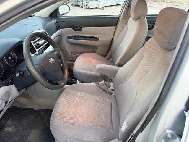 HYUNDAI Accent 1.4 4p. Active senza nessun lavoro da fare