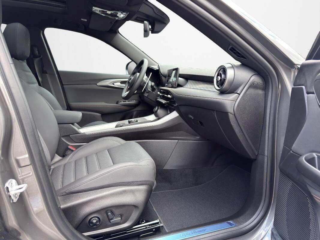 Alfa Romeo Tonale 1.6 Veloce 130cv TUA A 527 MENSILE FULL OPT !!!