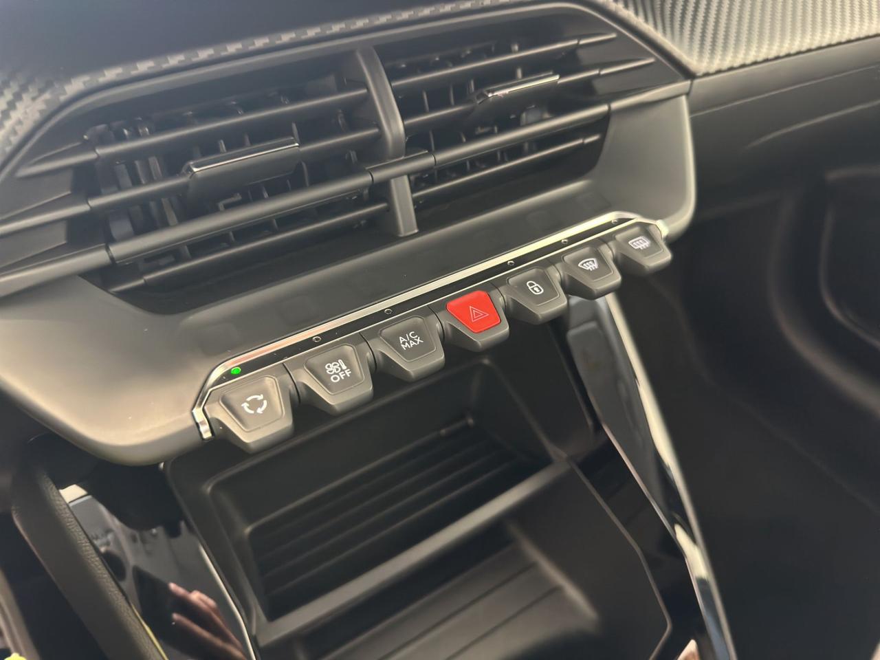 Peugeot 208 1.2 puretech Like s&s 75cv