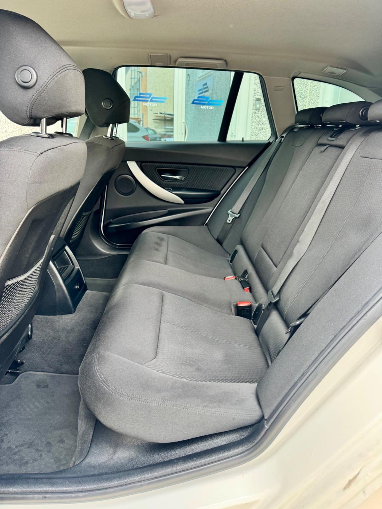 Bmw 320 320d xDrive Touring Business Advantage