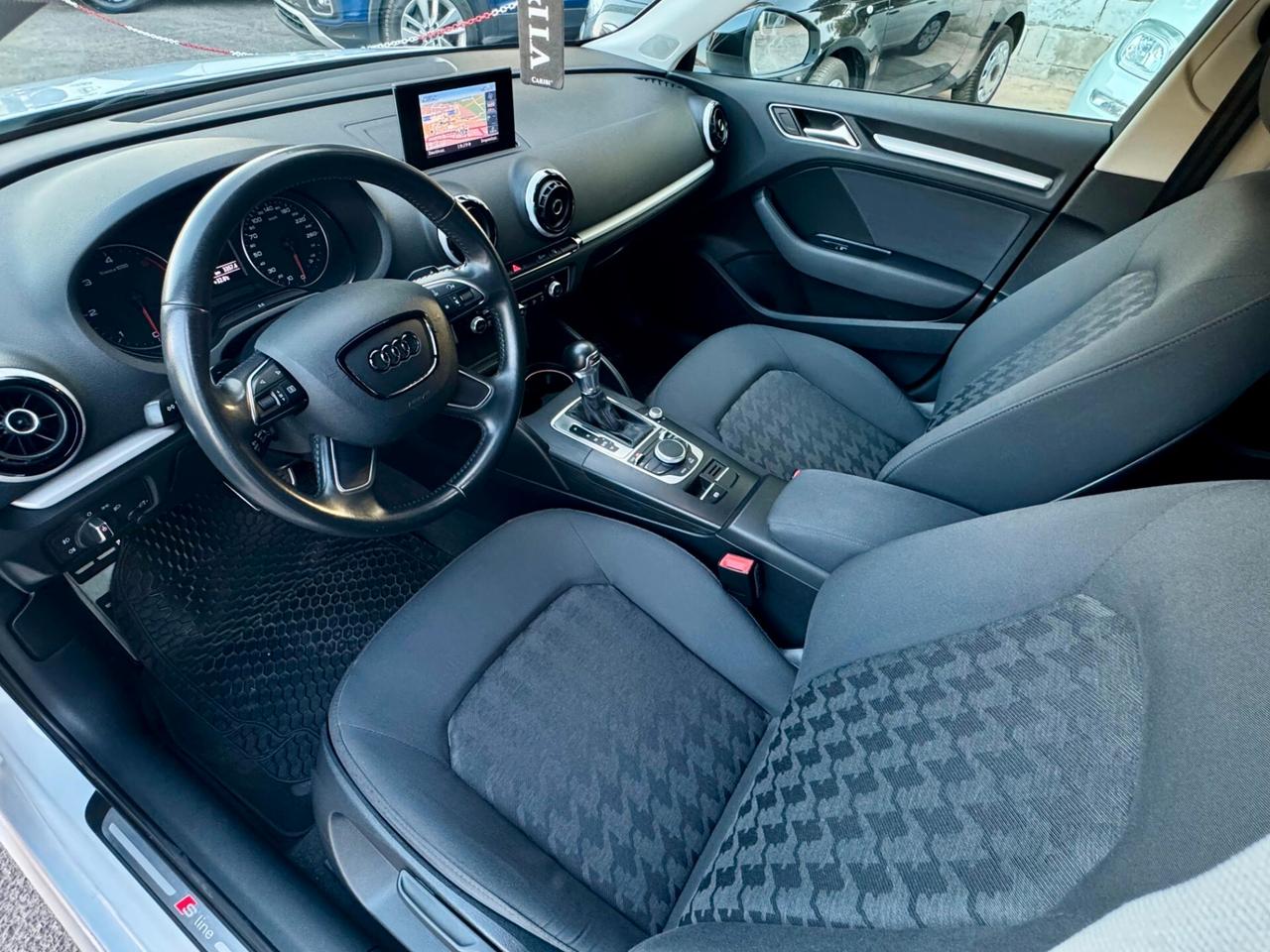 Audi A3 SPB 1.6 TDI S tronic S-Line