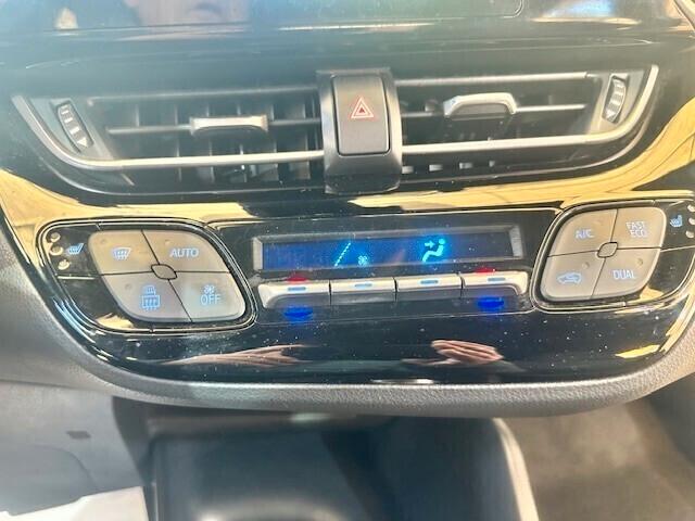 Toyota C-HR 1.8 Hybrid E-CVT Business