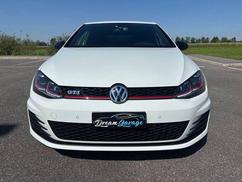Volkswagen Golf 2.0 TSI 220cv