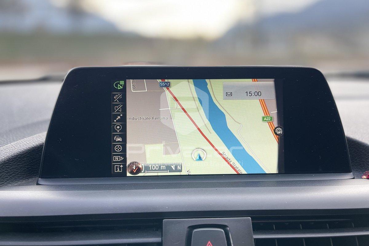 BMW 118d 5p. Advantage