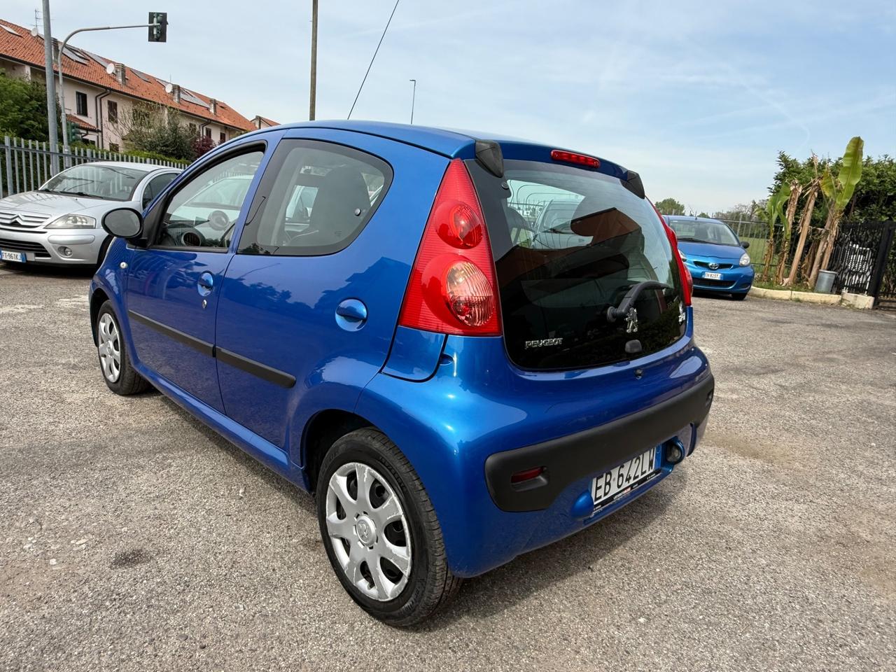 Peugeot 107 1.0 68CV 5p. Desir