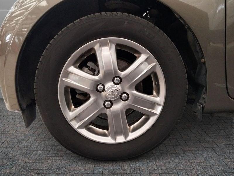 Toyota iQ 1.0 VVT-i Lounge CVT