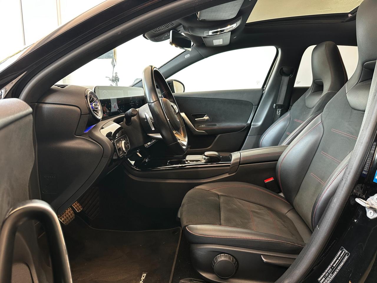 Mercedes-benz A 200 d AMG Premium / TETTO PANORAMA / R19 / TELECAM.