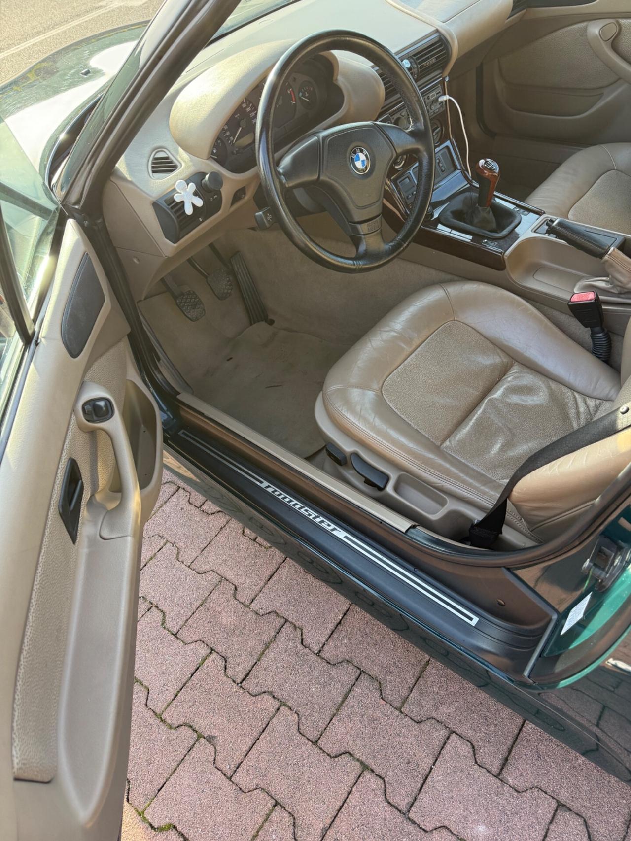 Bmw 318 z3 anno 1996 km 220.000 auto perfetta