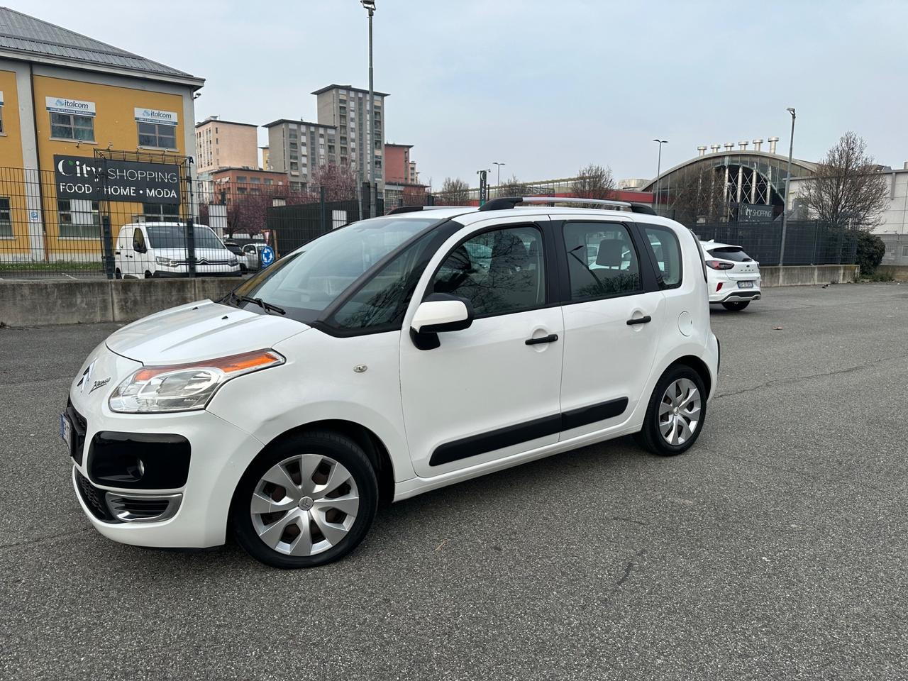 Citroen C3 Picasso 1.4 VTi 95 GPL della casa fino 2033