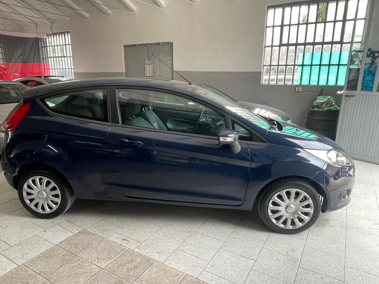 Ford Fiesta 1.4 3 porte Bz.- GPL Titanium