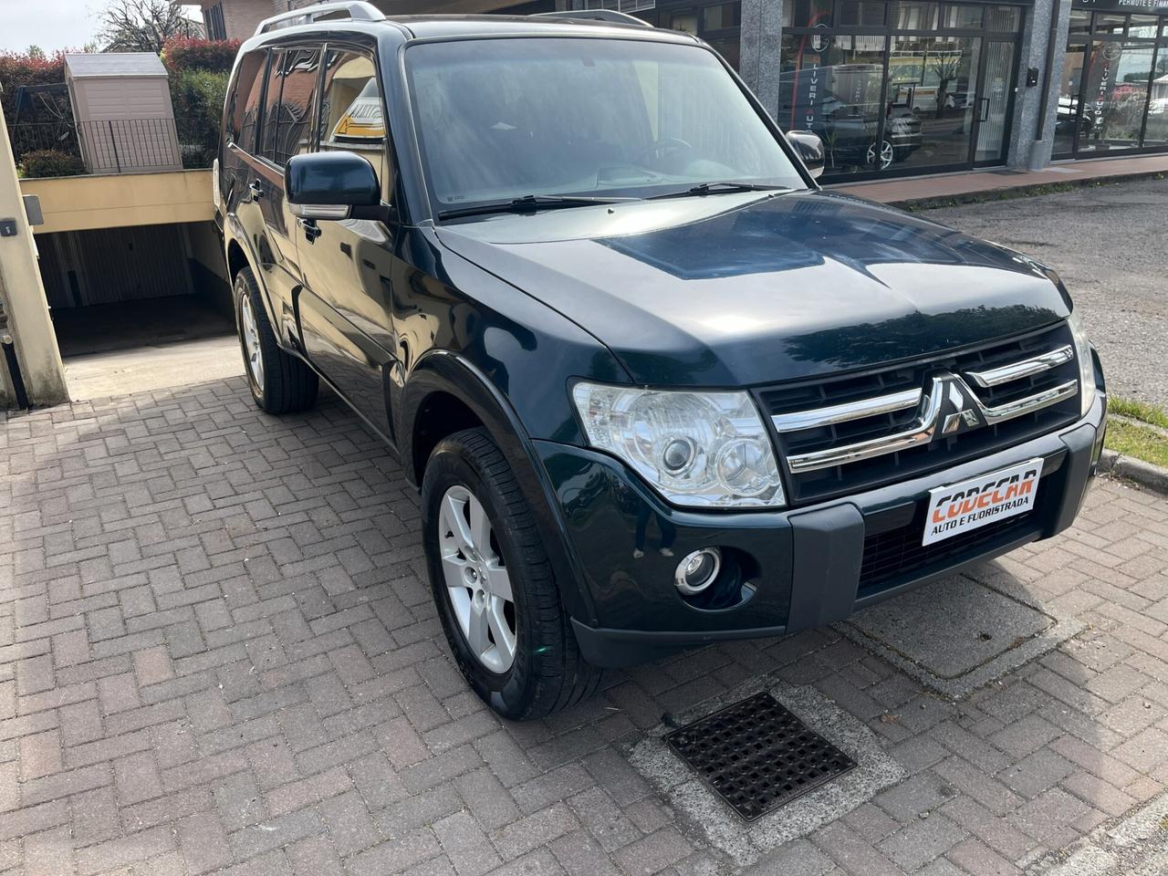 Mitsubishi Pajero 3.2 DI-D 16V 5p. Intense 7p