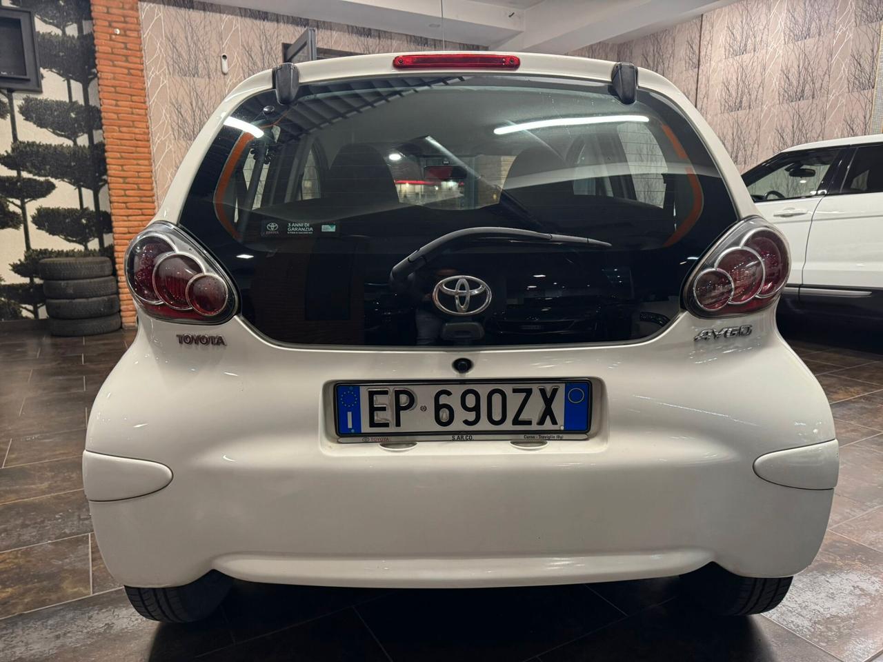 Toyota Aygo 1.0 12V VVT-i 5 porte Active Connect