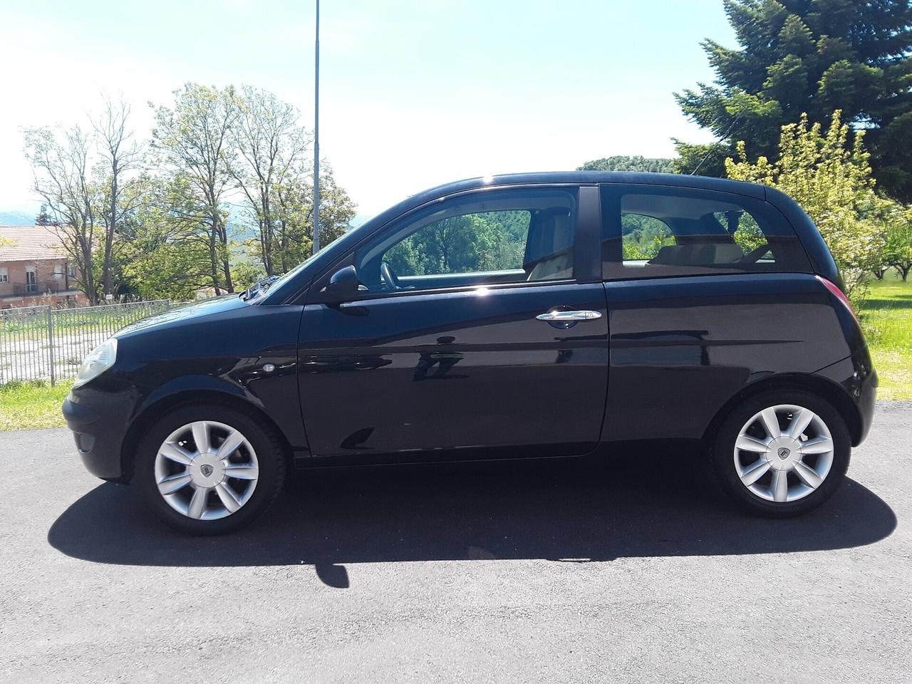 Lancia Ypsilon 1.2 Argento