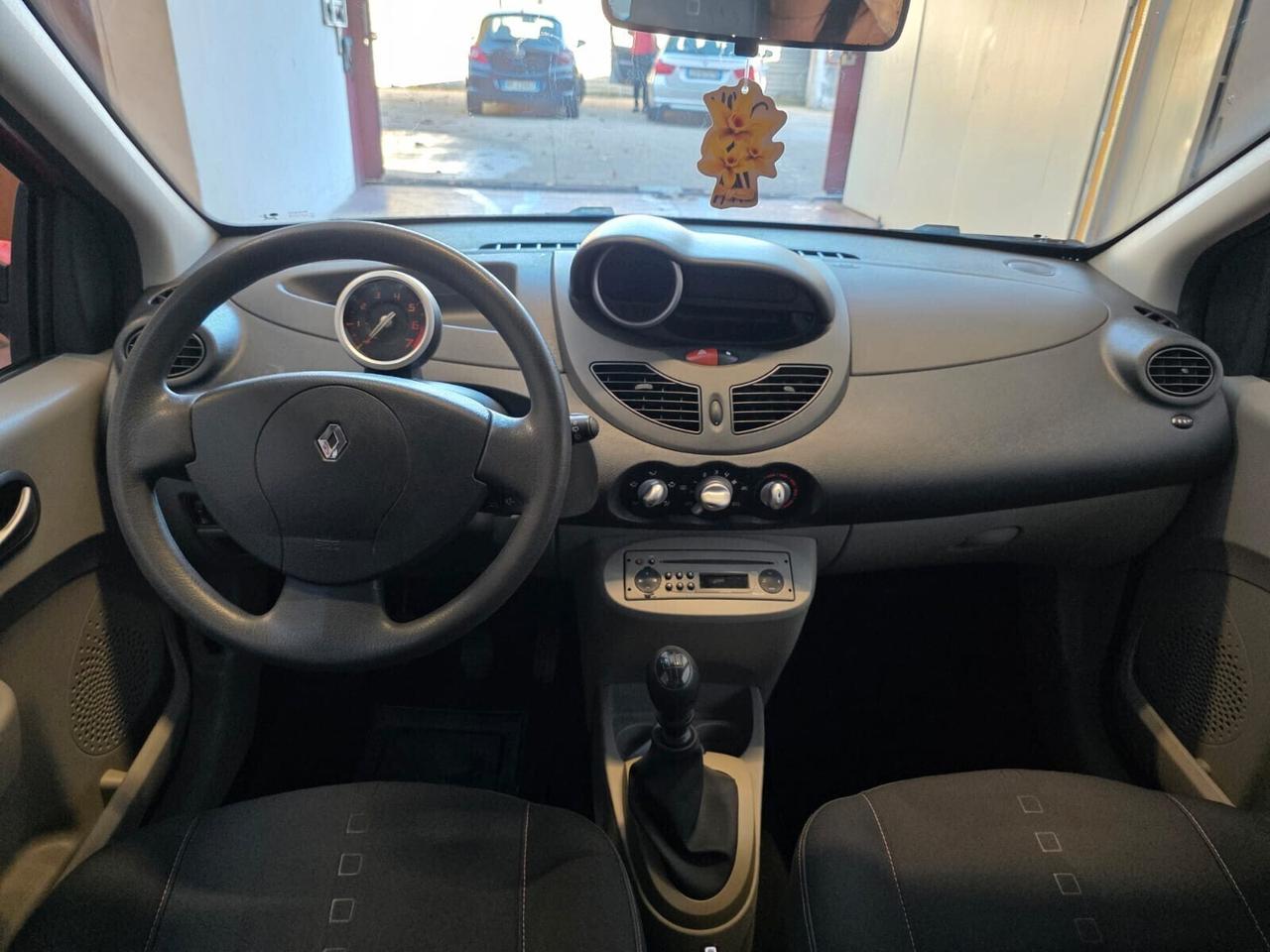 Renault Twingo 1.2 8V Dynamique 77. 000KM BENZINA NEOPAT