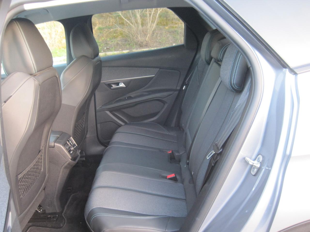 Peugeot 3008 BlueHDi 130 S&S EAT8 Allure Pack