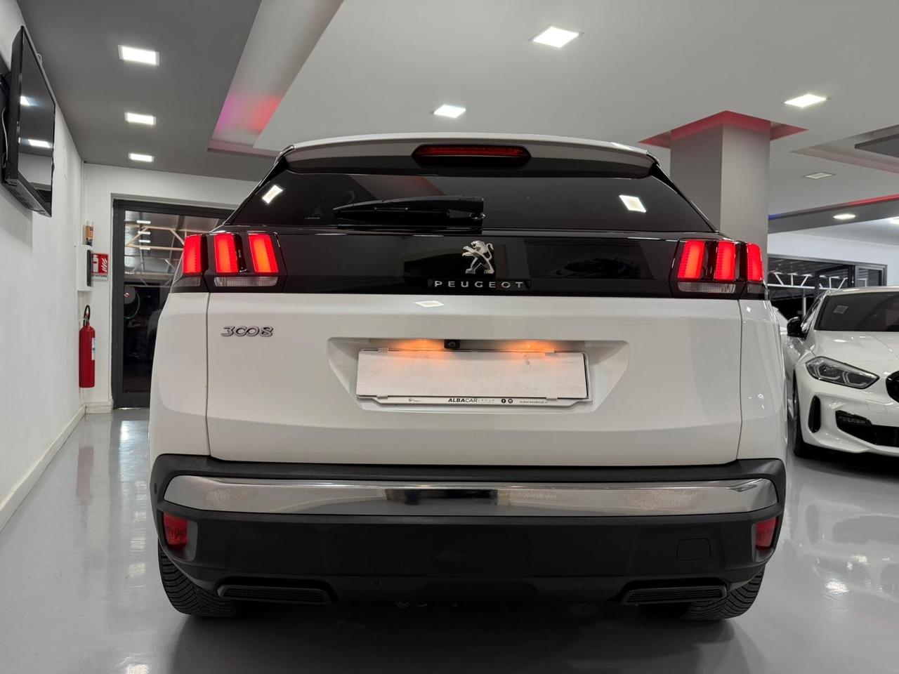 Peugeot 3008 BlueHDi 130 S&S EAT8 Allure