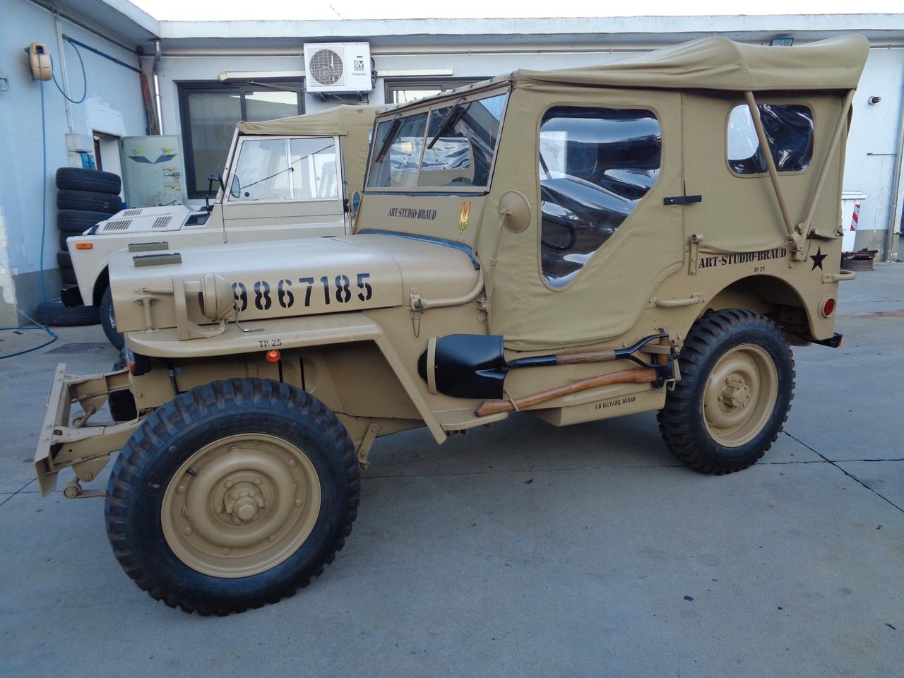 Jeep Willys mb ford GPW USA NAVY SAHARA