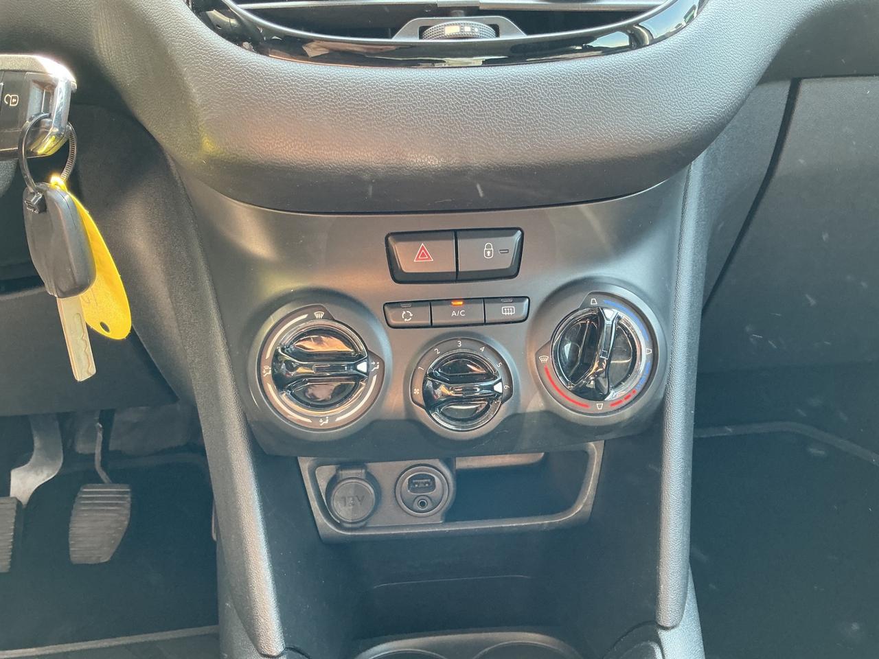 Peugeot 208 1.2 GPL Neopatentati