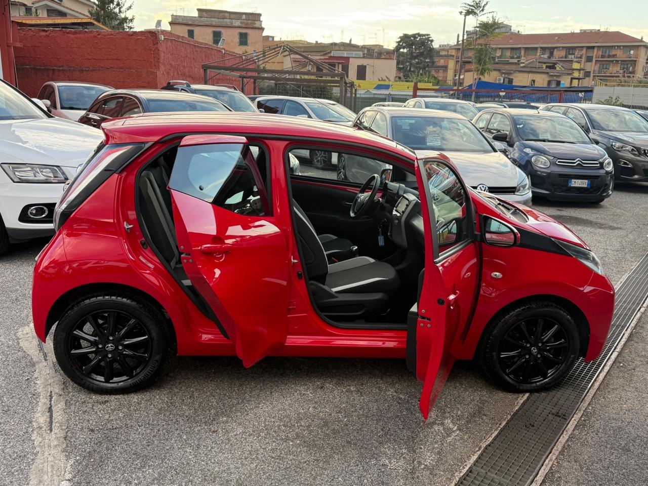 Aygo 1.0 ( 25 mila km ) unipro-automatica-neopatentati