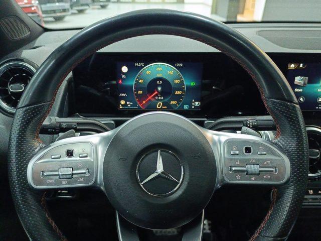 MERCEDES-BENZ GLB 200 Automatic Premium