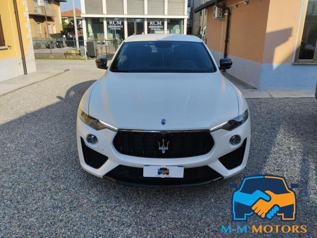 MASERATI Levante V6 Diesel AWD Gransport 250 CV