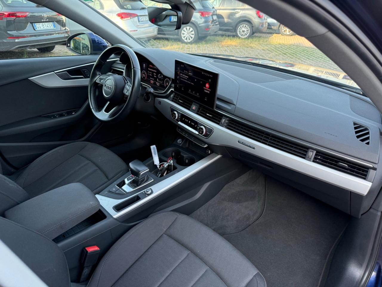 Audi A4 Avant 40 TDI quattro S tronic Business Advanced