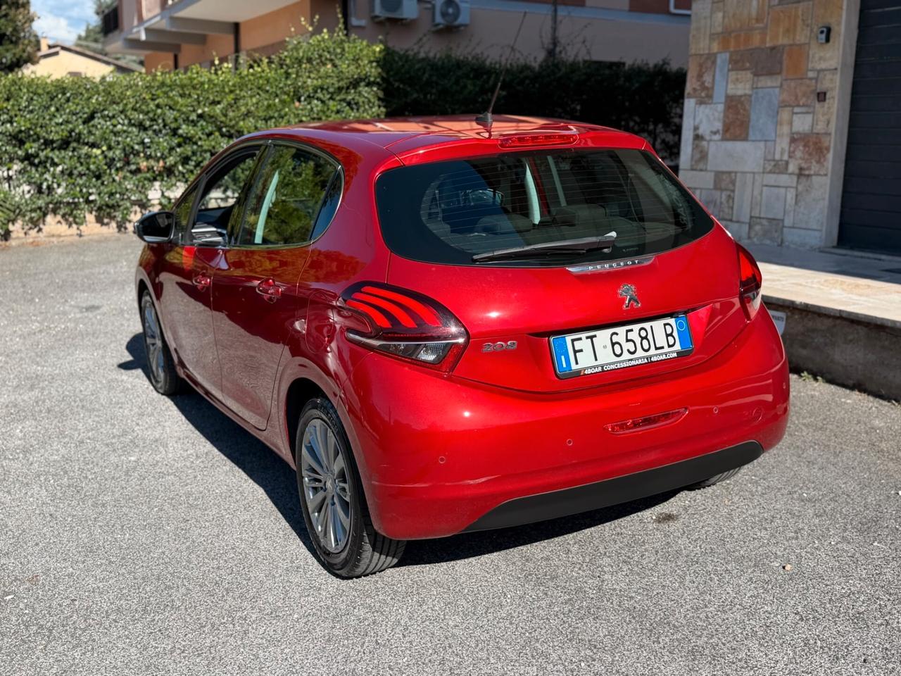 Peugeot 208 PureTech 82 - FULL OPT