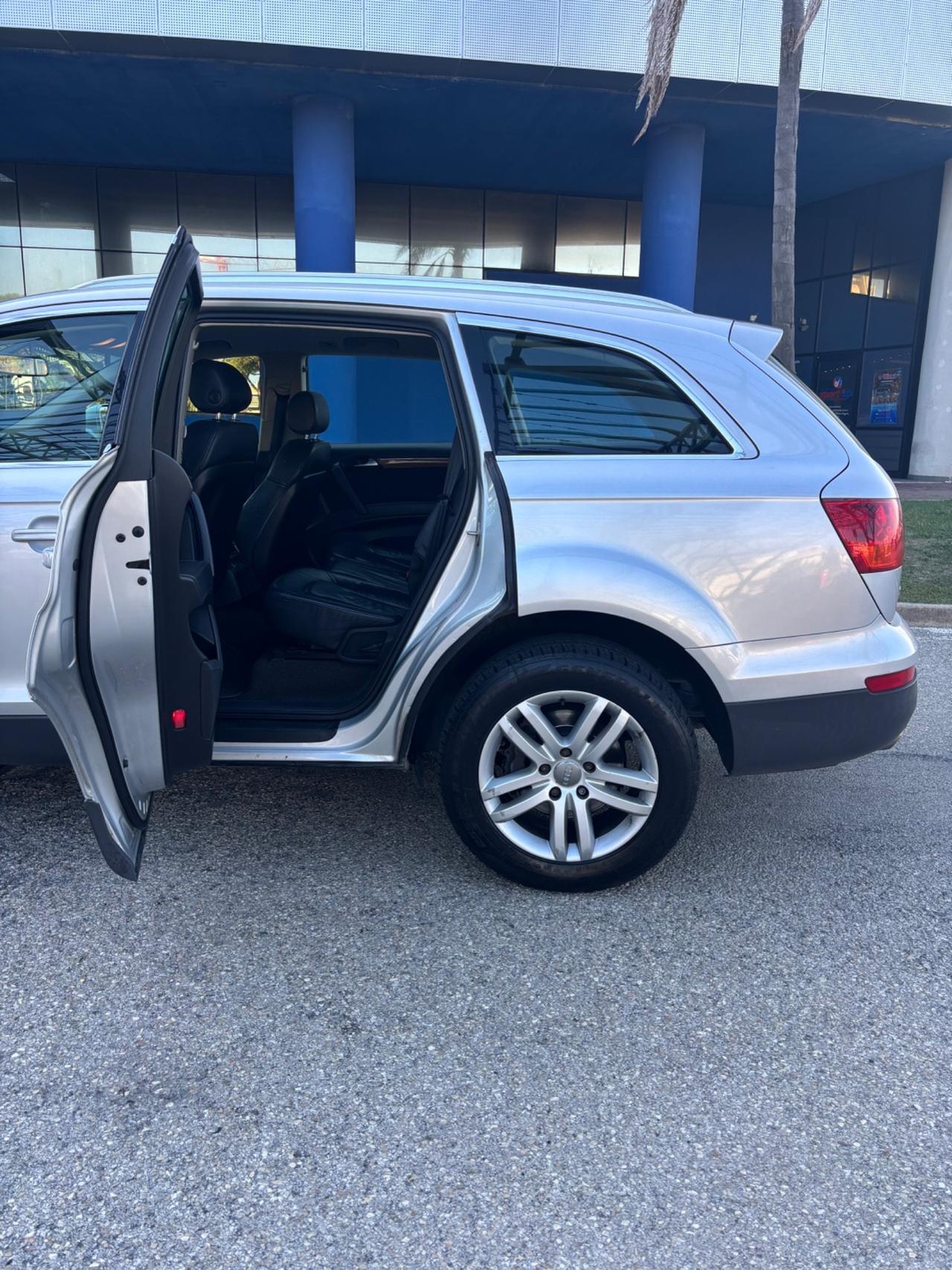 Audi Q7 3.0V6 QUATTRO TIPTRONIC