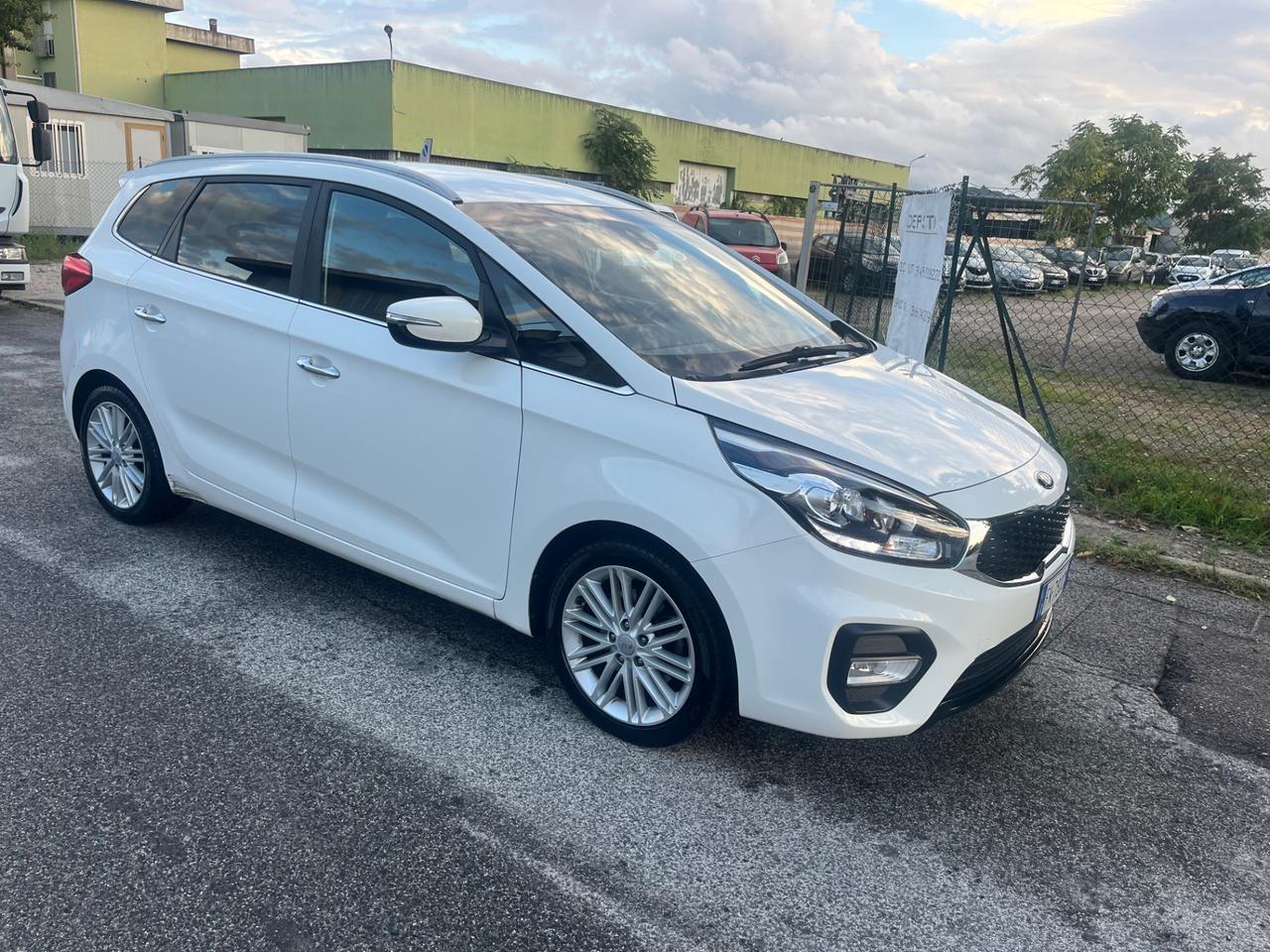 Kia Carens 1.7 CRDi 115 CV Business Class